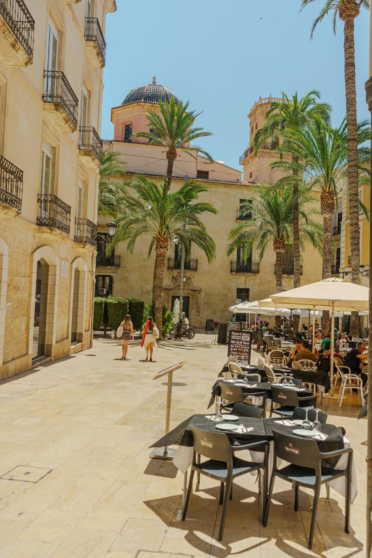 Refined And Practical Studio In Historic Center Of Alicante Extérieur photo